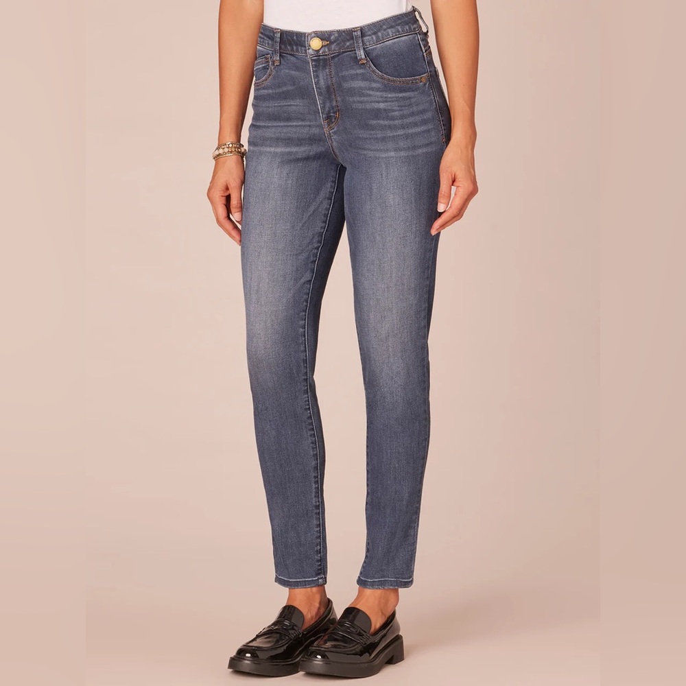 Democracy Blue Skinny Jeans with Stretch